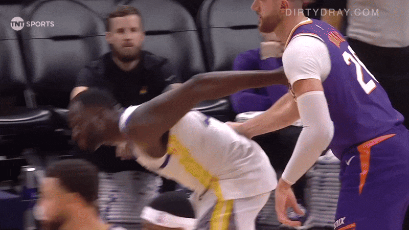 Draymond Green smacks Jusuf Nurkic in the head